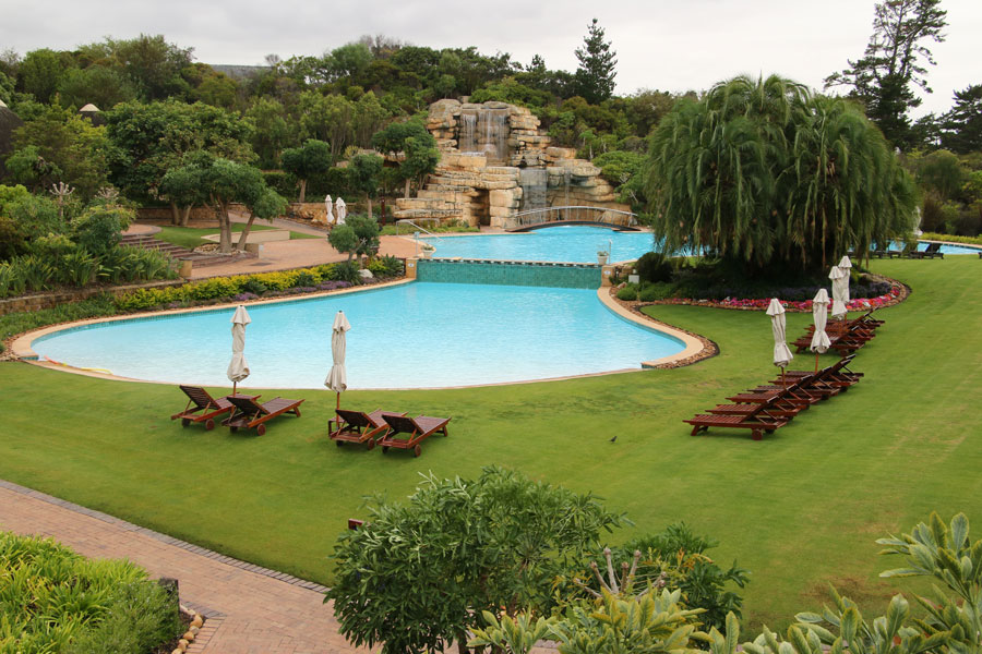 swimming pool at Arabella