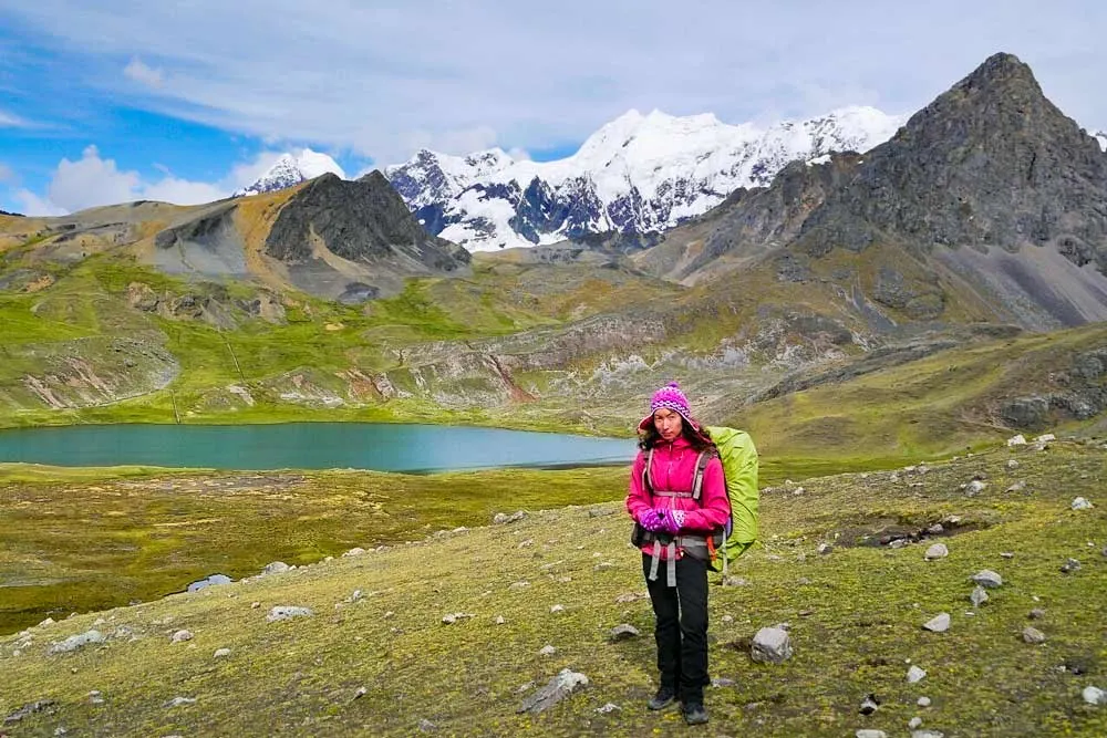 A beautiful green-color lake on the last day of the trek