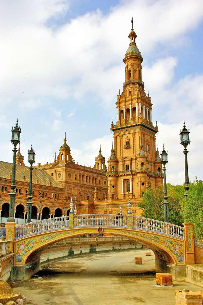 The famous Plaza de Espana in Seville